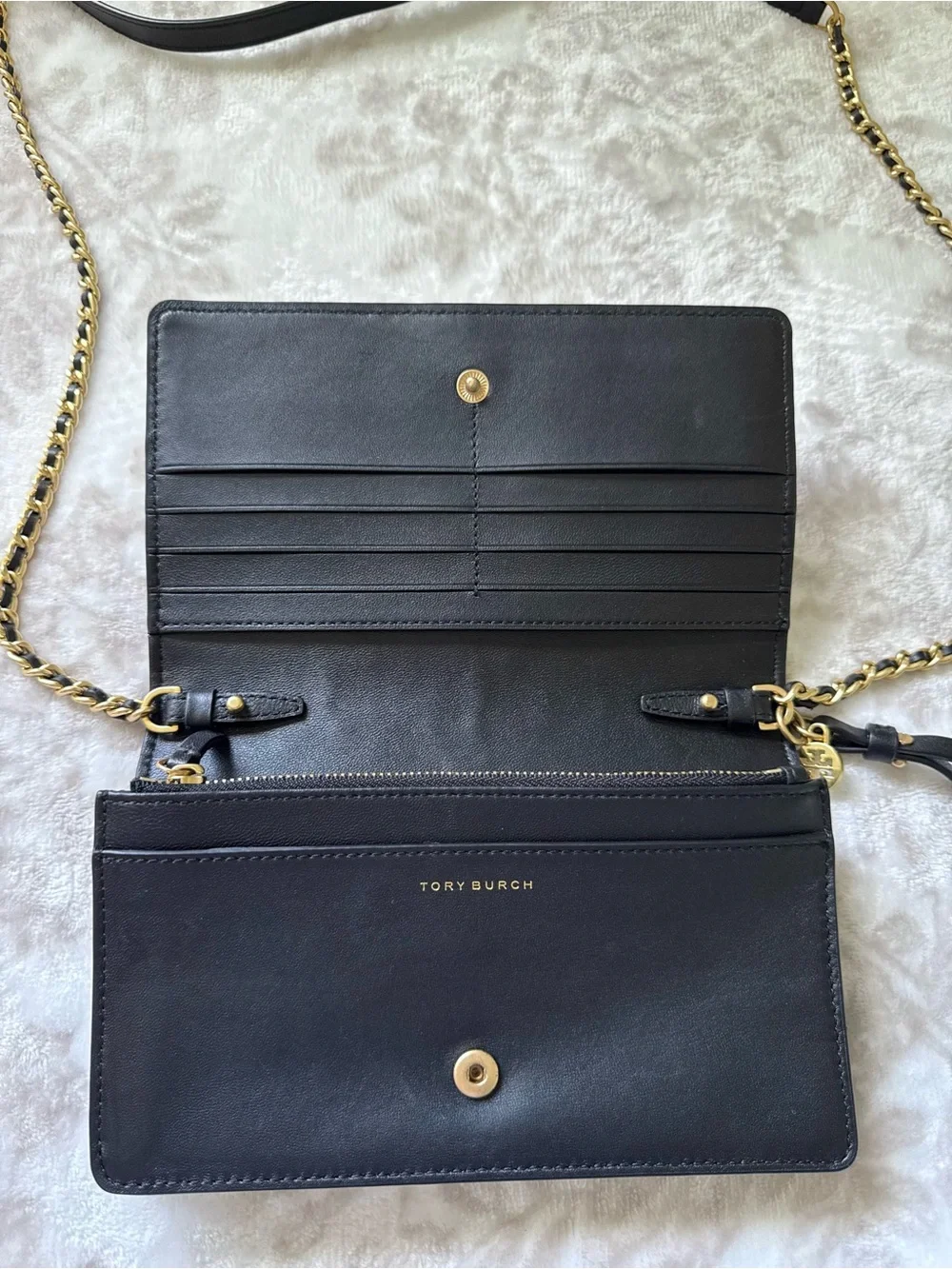 Tory Burch Fleming Quilted Leather Chain Crossbody Bag Wallet with Tassel Logo